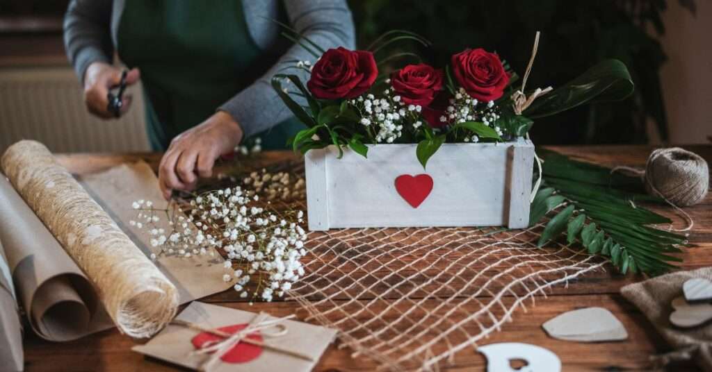 A Simplified List of Wedding Anniversary Gifts by Year wedding anniversary gifts