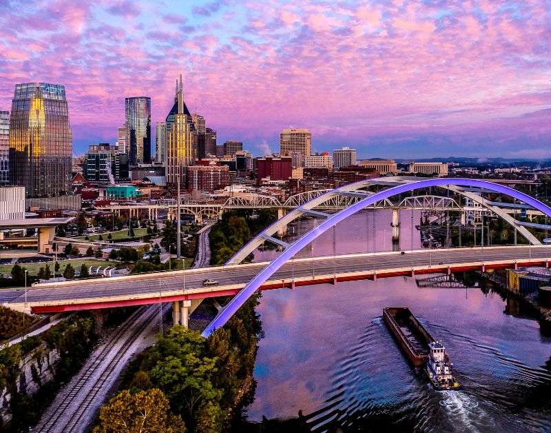 7 Date Night in Nashville Ideas that Don't Cost a Fortune date night in nashville