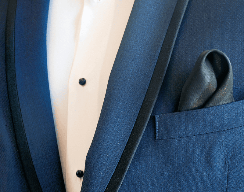 How to Choose the Perfect Groomsmen Wedding Tuxedo for Your Big Day groomsmen wedding tux